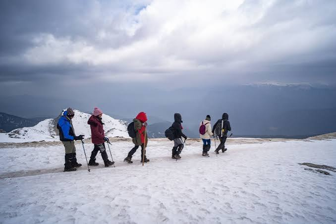 Winter Snow Activities - Places to Visit in Auli - Gola Holidays - Slide 3